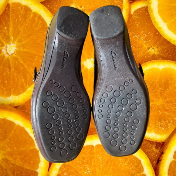 Clarks‎ Women's Brown Leather Slip On Bendables Zipper Loafer - Picture 3 of 8